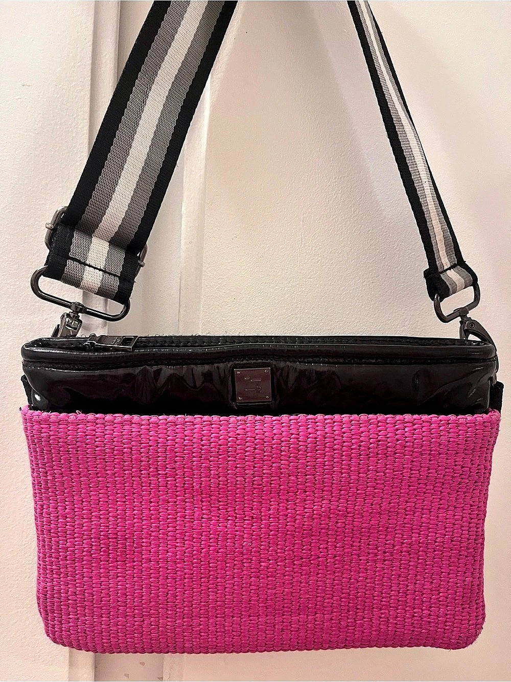Think Royln Almost Famous Crossbody Bag Pink & Black